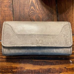 Frye Melissa Leather Trifold Wallet Gray